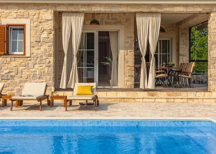 Lulu Ferienhaus Gostinjac